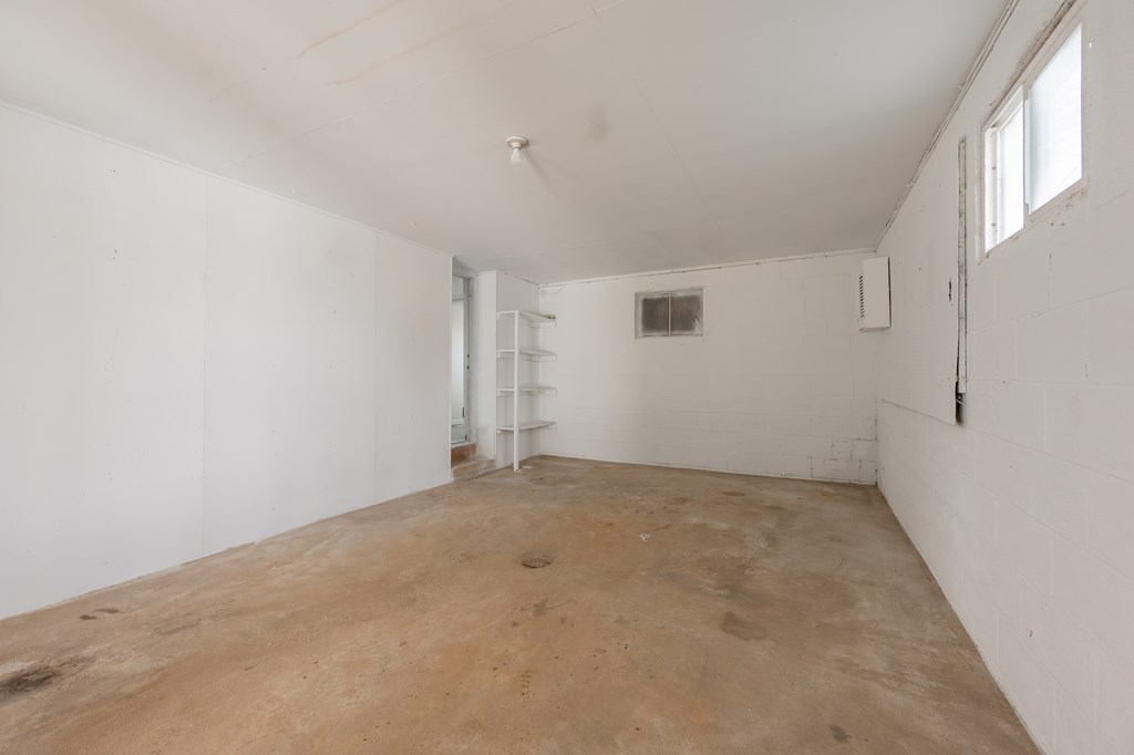 Hillsville, Virginia 24343, United States, 3 Bedrooms Bedrooms, ,2 BathroomsBathrooms,Residential,Active,245702