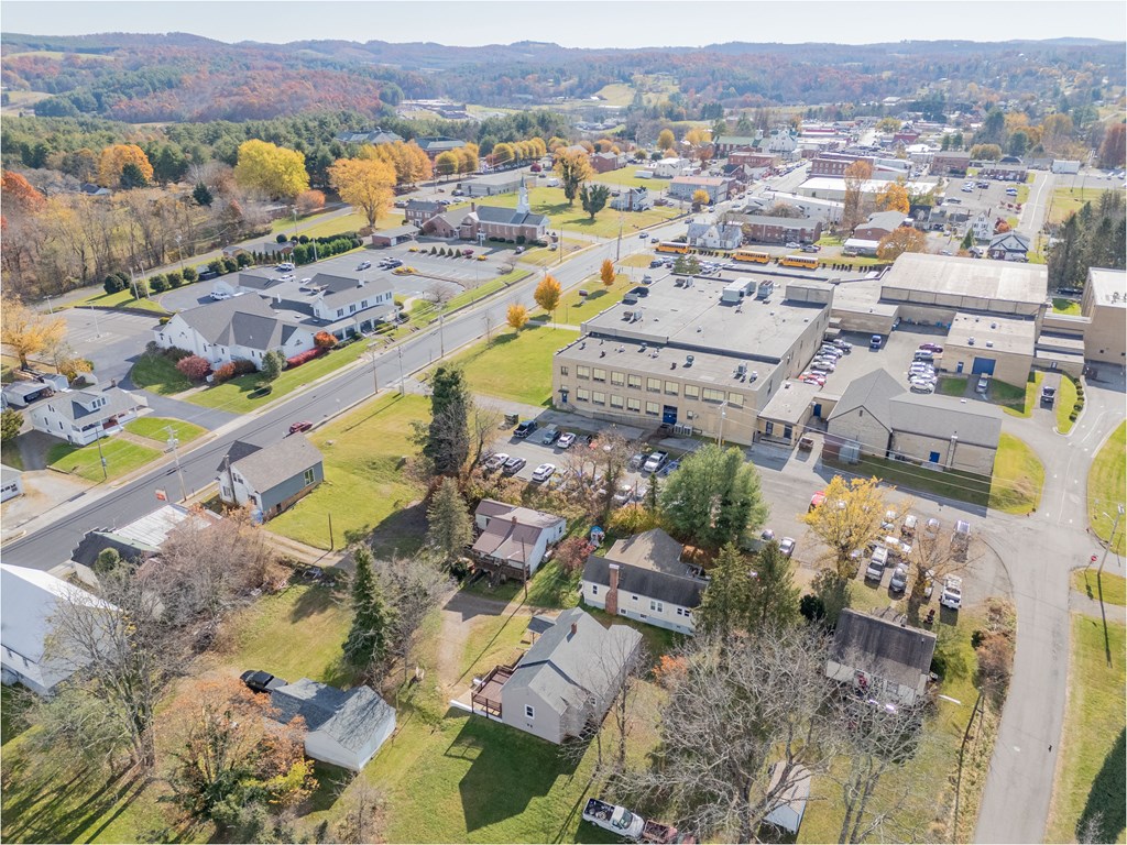 Hillsville, Virginia 24343, United States, 3 Bedrooms Bedrooms, ,2 BathroomsBathrooms,Residential,Active,245702