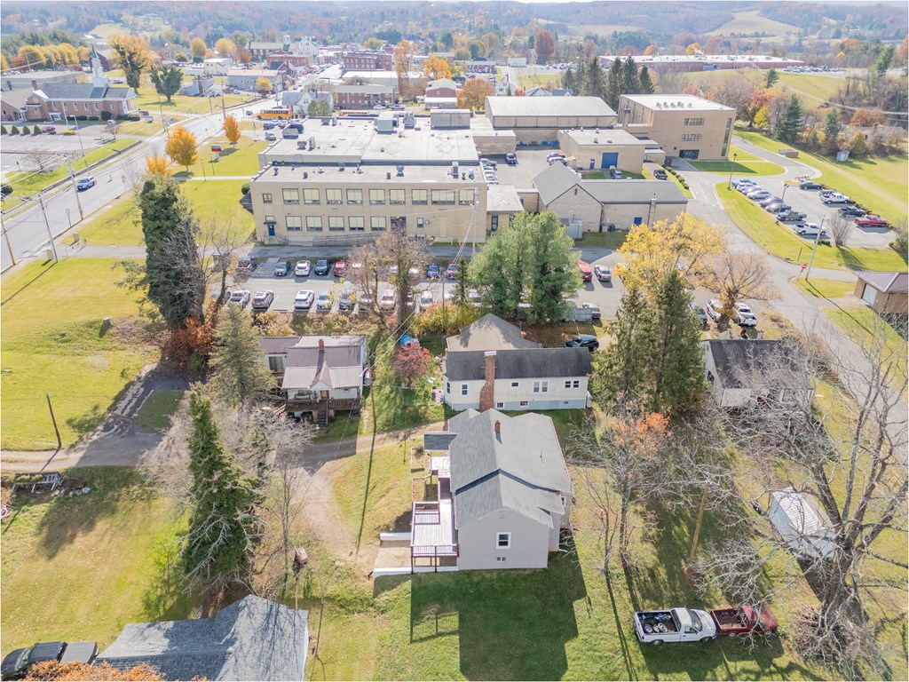 Hillsville, Virginia 24343, United States, 3 Bedrooms Bedrooms, ,2 BathroomsBathrooms,Residential,Active,245702