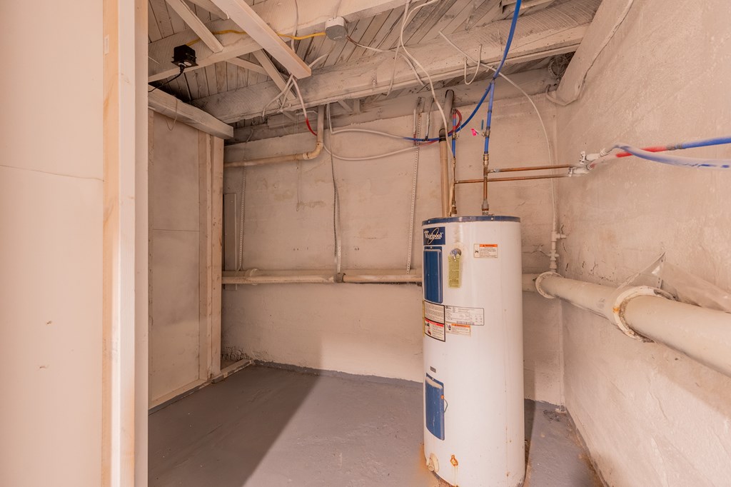 Hillsville, Virginia 24343, United States, 3 Bedrooms Bedrooms, ,2 BathroomsBathrooms,Residential,Active,245702