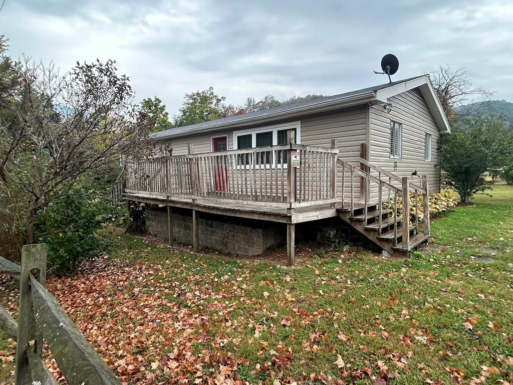 Photo of 83 Sparrow Lane, Rocky Gap, VA 24366 (MLS # 103525)