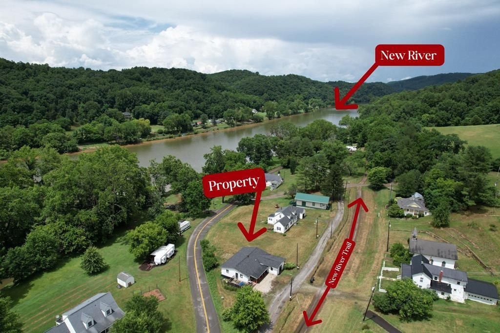 Photo of 1552 Allisonia Road, Hiwassee, VA 24347 (MLS # 104684)