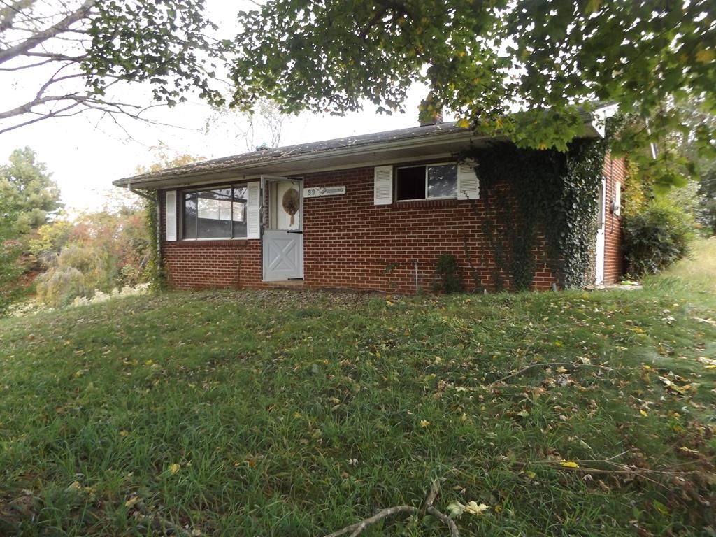 Photo of 99 Windsor Rd, Woodlawn, VA 24381 (MLS # 103715)