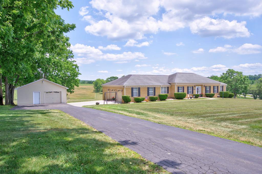 4670 Shadetree Lane