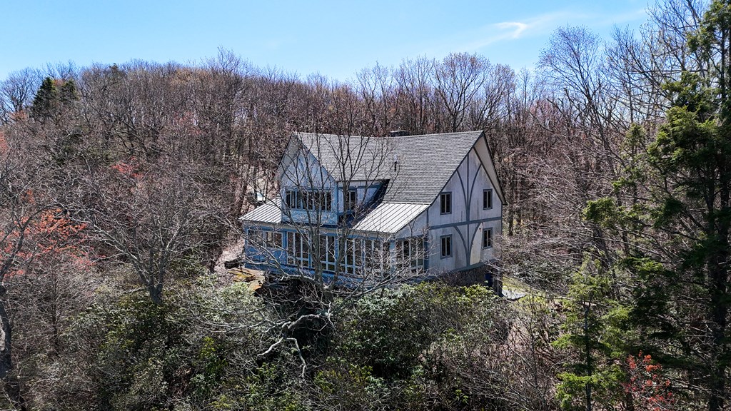 191 Reservoir Overlook