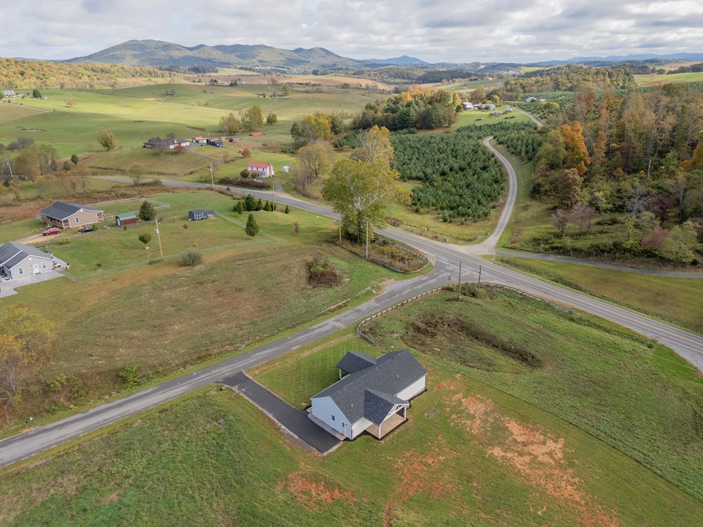 Max Meadows, Virginia 24360, United States, 3 Bedrooms Bedrooms, ,2 BathroomsBathrooms,Residential,Active,231024