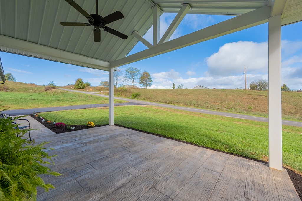 Max Meadows, Virginia 24360, United States, 3 Bedrooms Bedrooms, ,2 BathroomsBathrooms,Residential,Active,231024