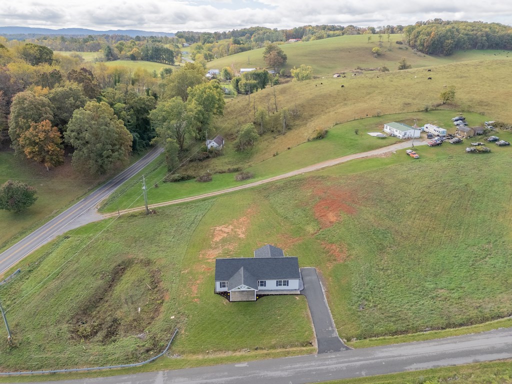 Max Meadows, Virginia 24360, United States, 3 Bedrooms Bedrooms, ,2 BathroomsBathrooms,Residential,Active,231024