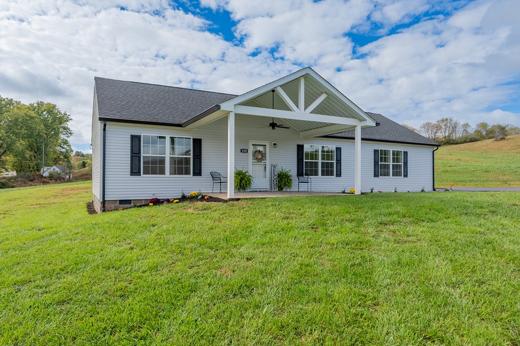 Max Meadows, Virginia 24360, United States, 3 Bedrooms Bedrooms, ,2 BathroomsBathrooms,Residential,Active,231024