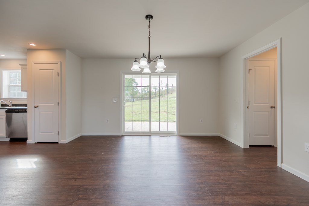 Max Meadows, Virginia 24360, United States, 3 Bedrooms Bedrooms, ,2 BathroomsBathrooms,Residential,Active,231024