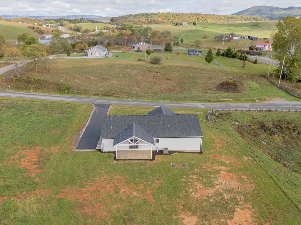 Max Meadows, Virginia 24360, United States, 3 Bedrooms Bedrooms, ,2 BathroomsBathrooms,Residential,Active,231024