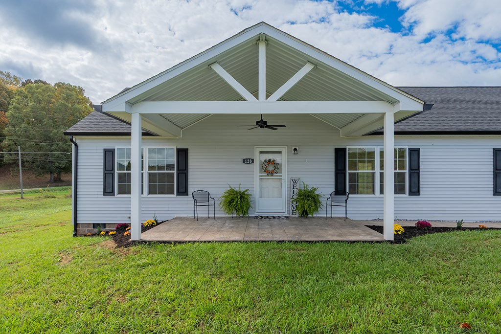 Max Meadows, Virginia 24360, United States, 3 Bedrooms Bedrooms, ,2 BathroomsBathrooms,Residential,Active,231024