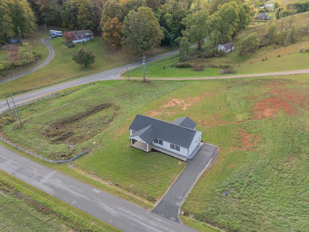 Max Meadows, Virginia 24360, United States, 3 Bedrooms Bedrooms, ,2 BathroomsBathrooms,Residential,Active,231024