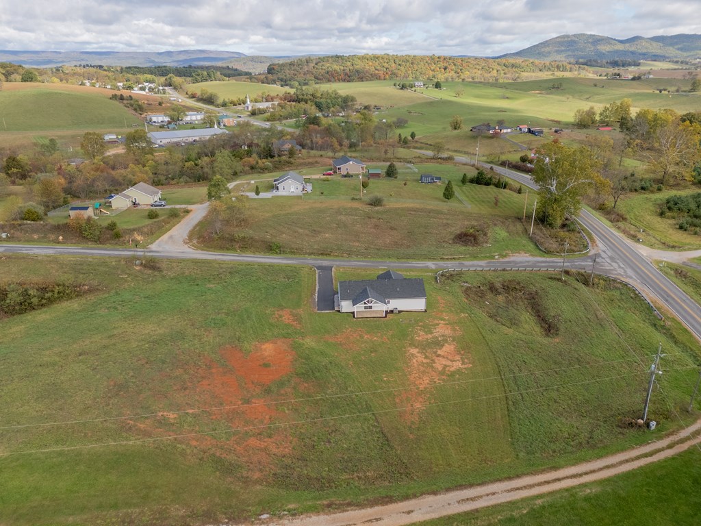 Max Meadows, Virginia 24360, United States, 3 Bedrooms Bedrooms, ,2 BathroomsBathrooms,Residential,Active,231024