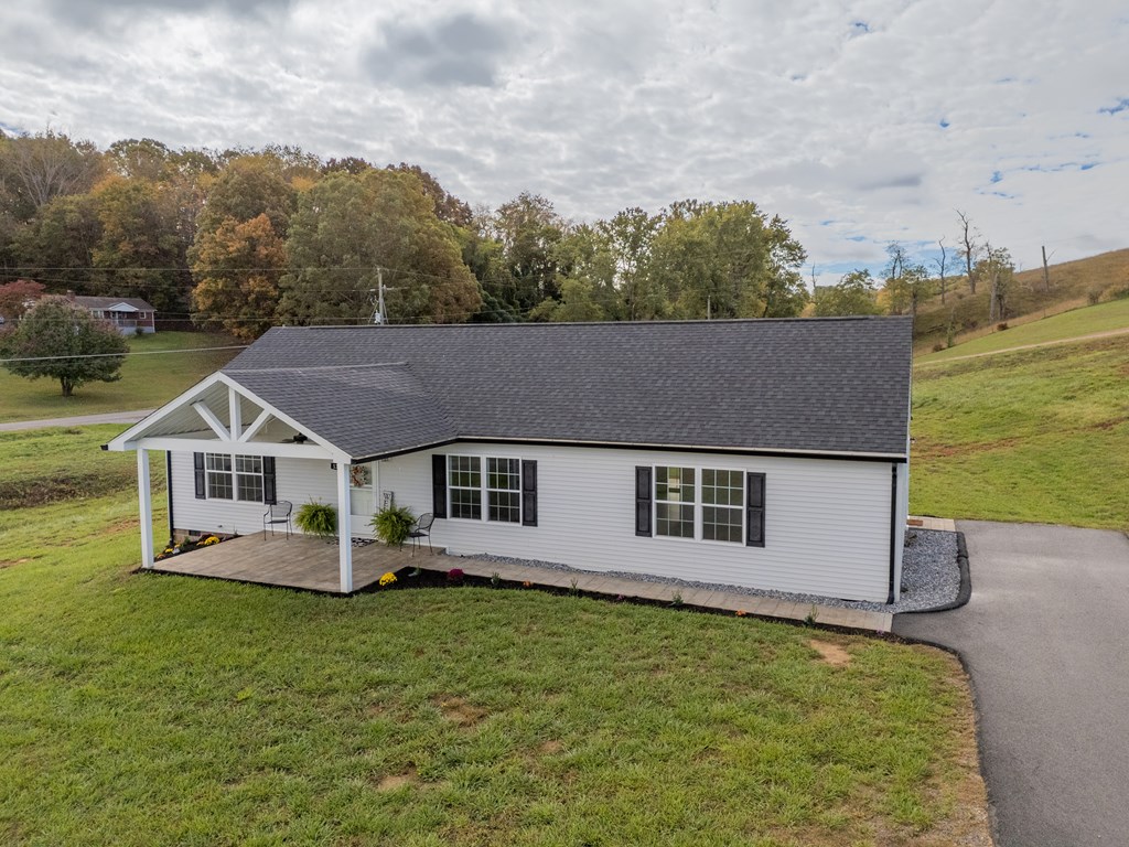 Max Meadows, Virginia 24360, United States, 3 Bedrooms Bedrooms, ,2 BathroomsBathrooms,Residential,Active,231024