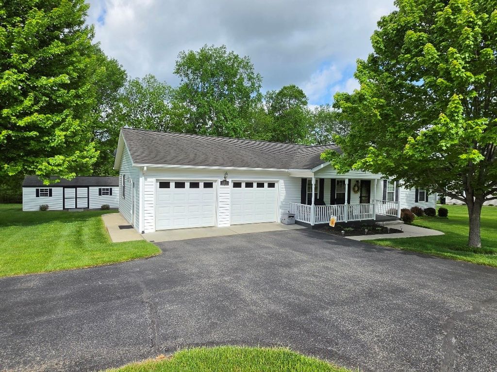 Photo of 116 Trapper Dr, Woodlawn, VA 24381 (MLS # 109872)