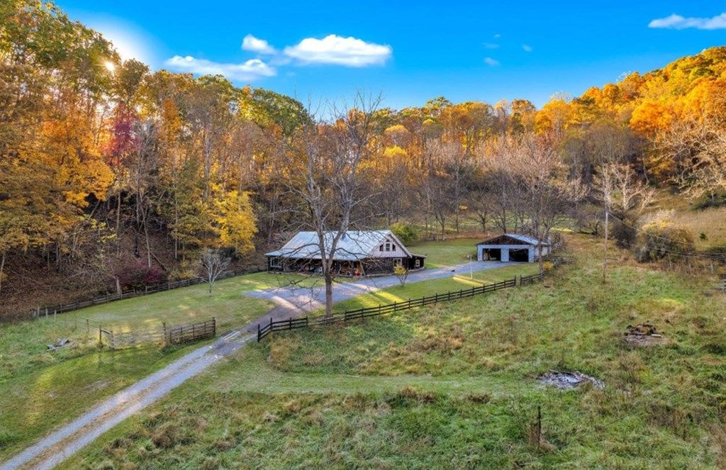 Photo of 437 Still House Hollow Rd, Saltville, VA 24370 (MLS # 104218)