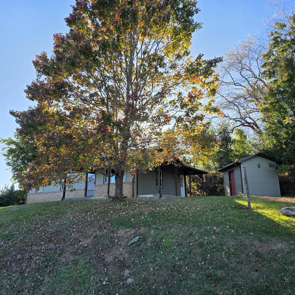Photo of 155 NE Sheep Grove Rd, Fries, VA 24330 (MLS # 112429)