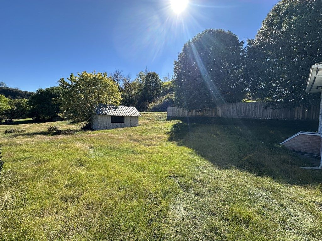 Photo of 110 Perryville Road, Saltville, VA 24370 (MLS # 103780)