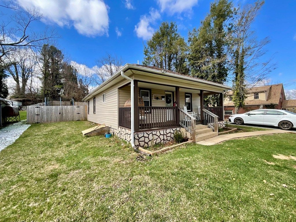 Photo of 106 1st Ave, Galax, VA 24333 (MLS # 109249)