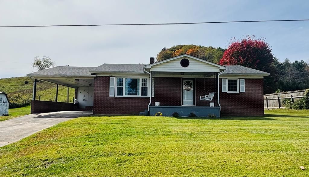 Photo of 9430 Spring Valley Rd, Fries, VA 24330 (MLS # 103727)