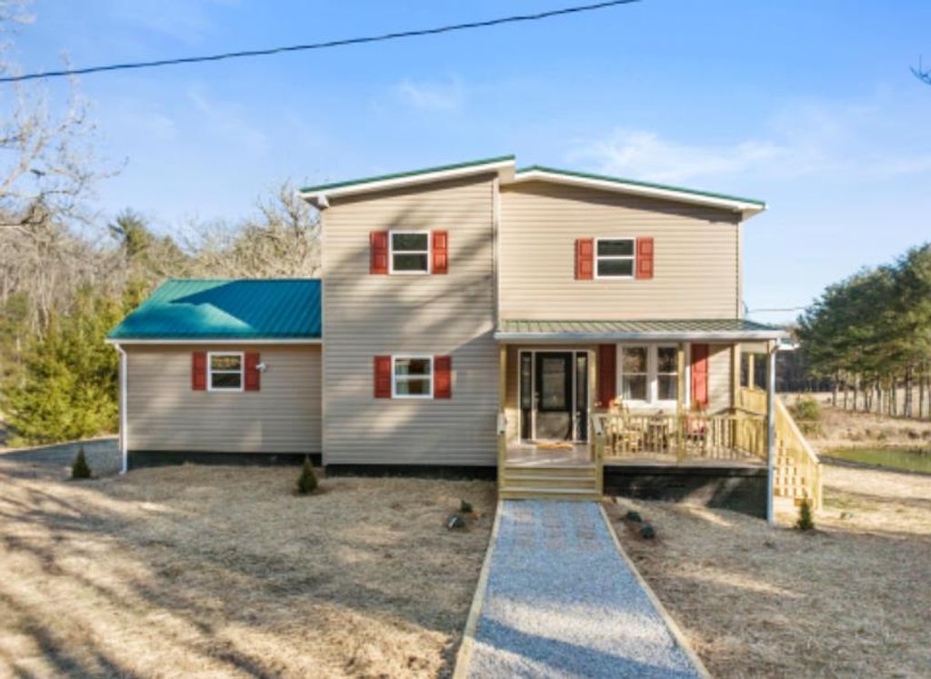 Photo of 1101 Scratch Gravel Road, Ivanhoe, VA 24350 (MLS # 98799)