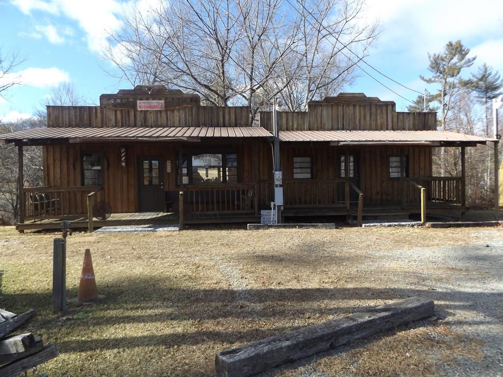 Photo of 1139114 South Main St, Galax, VA 24333 (MLS # 104460)