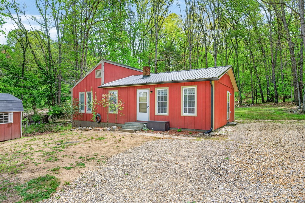 2531 Dry Road