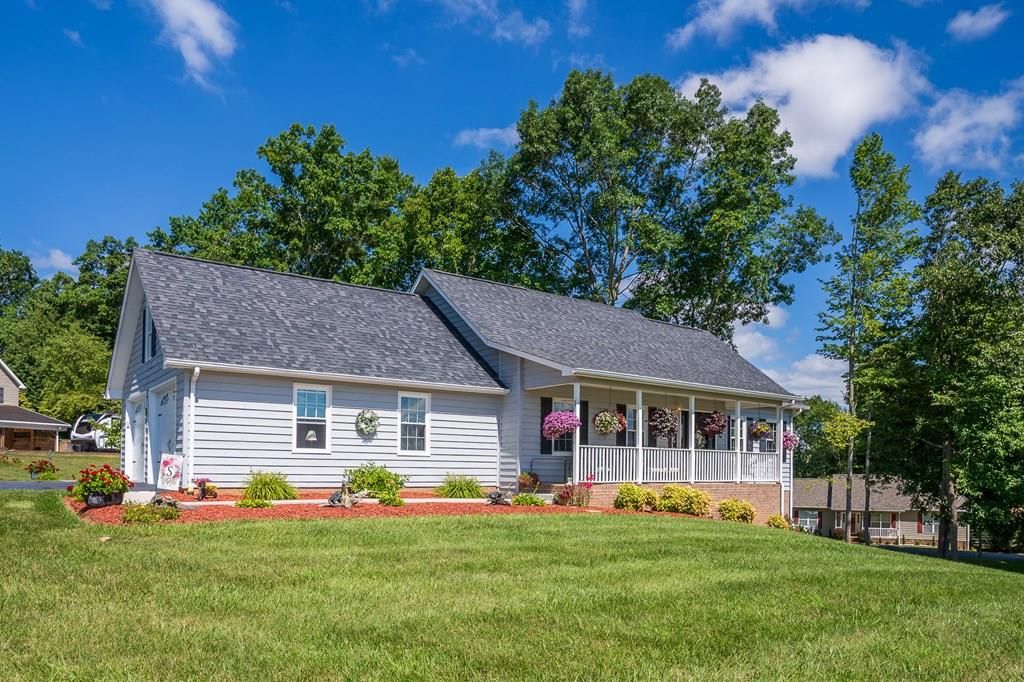 Photo of 179 Commonwealth Road, Galax, VA 24333 (MLS # 98533)