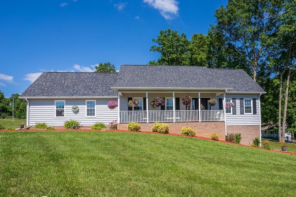 Photo of 179 Commonwealth Road, Galax, VA 24333 (MLS # 98533)