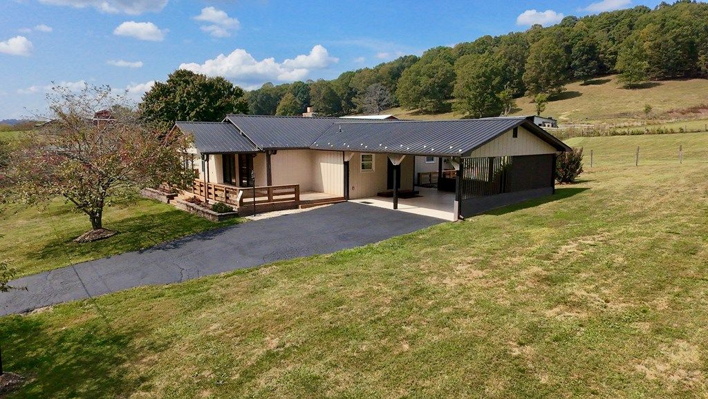 Photo of 739 Flowing Springs Rd, Atkins, VA 24311 (MLS # 103497)