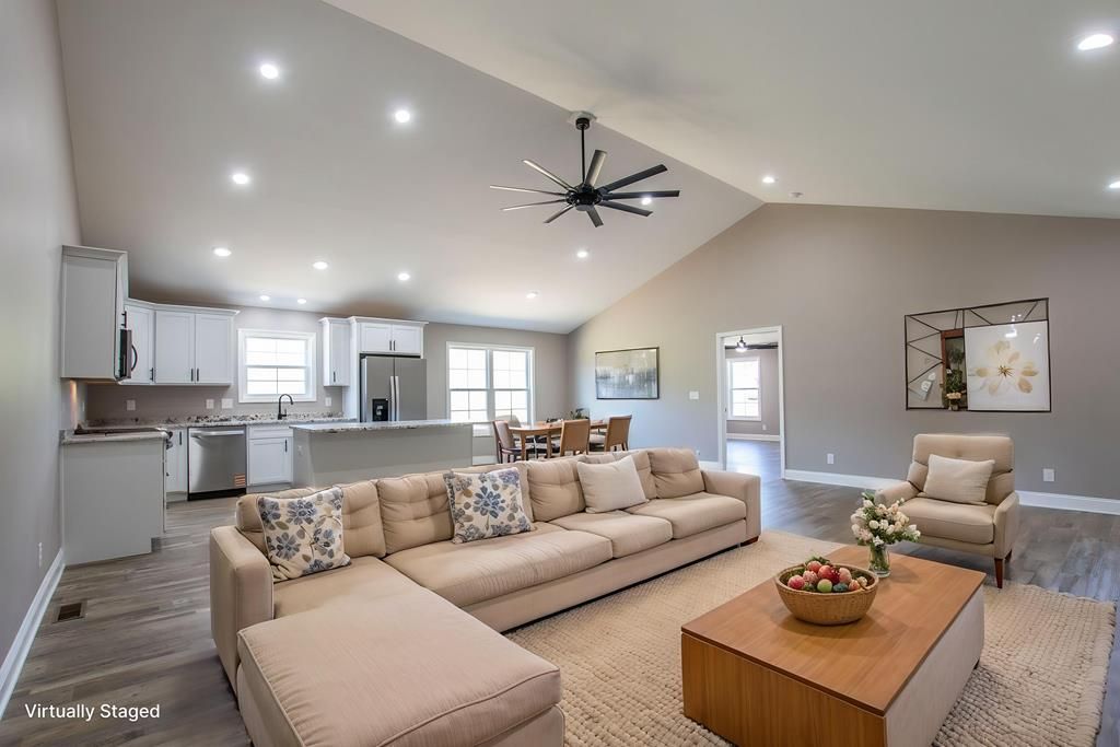 Photo of 17150 Sedona Drive, Abingdon, VA 24211 (MLS # 109831)