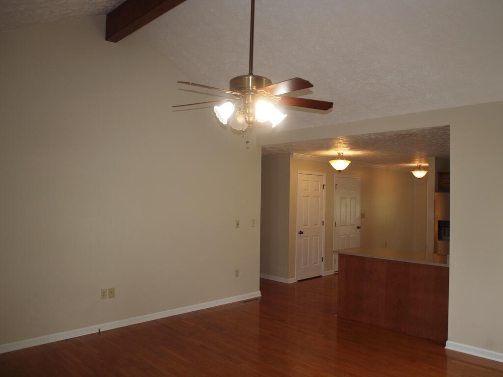 Photo of 17004 Sedona Drive, Abingdon, VA 24211 (MLS # 111577)