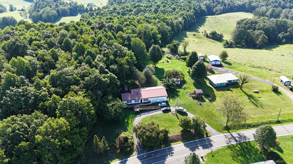 Photo of 7432 Coulson Church Rd, Austinville, VA 24312 (MLS # 111832)