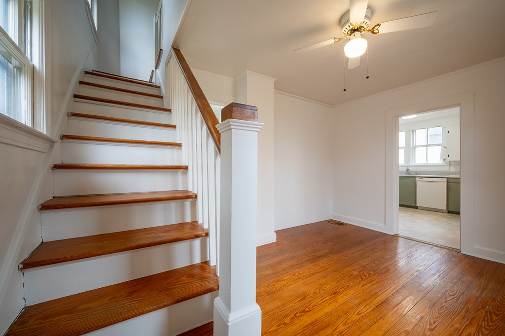 Radford, Virginia 24141, United States, 3 Bedrooms Bedrooms, ,1 BathroomBathrooms,Residential,Active,247887