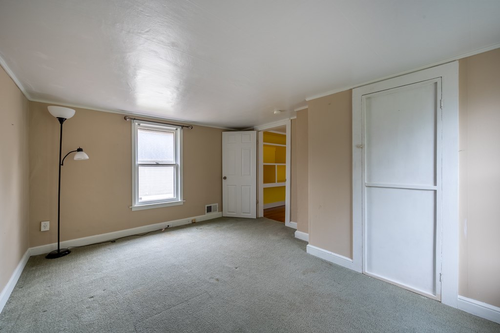 Radford, Virginia 24141, United States, 3 Bedrooms Bedrooms, ,1 BathroomBathrooms,Residential,Active,247887