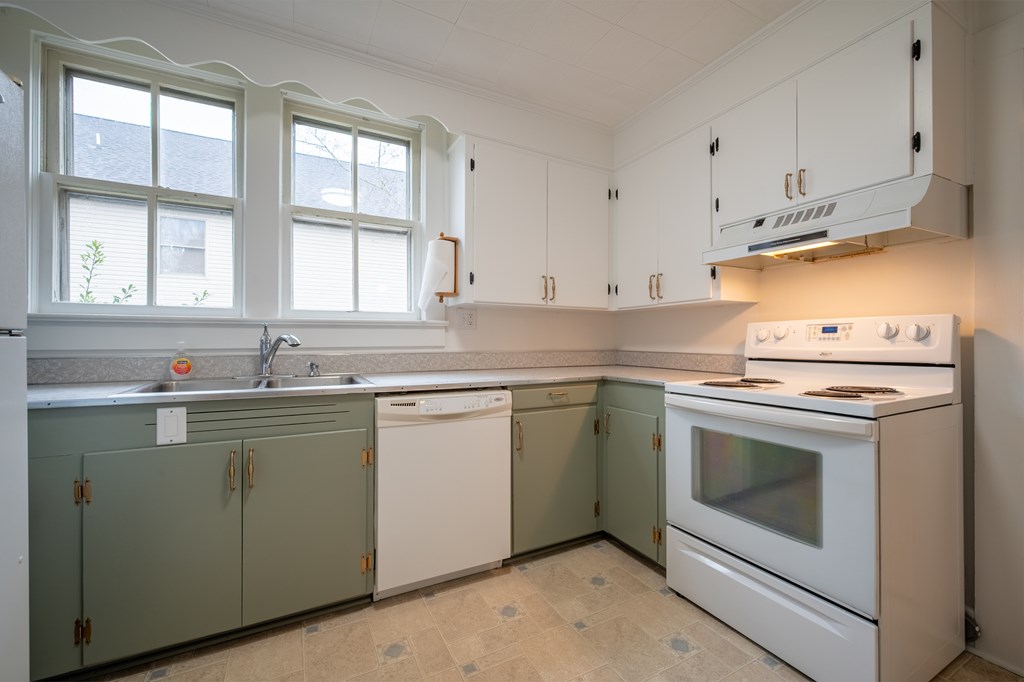 Radford, Virginia 24141, United States, 3 Bedrooms Bedrooms, ,1 BathroomBathrooms,Residential,Active,247887