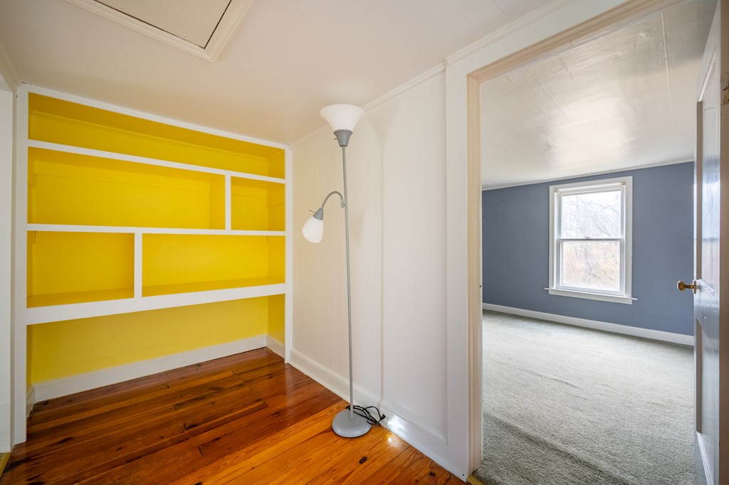 Radford, Virginia 24141, United States, 3 Bedrooms Bedrooms, ,1 BathroomBathrooms,Residential,Active,247887