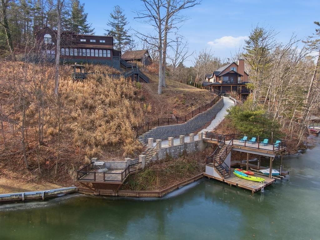 Photo of 3537 Ferncliff Rd, Pulaski, VA 24301 (MLS # 104688)