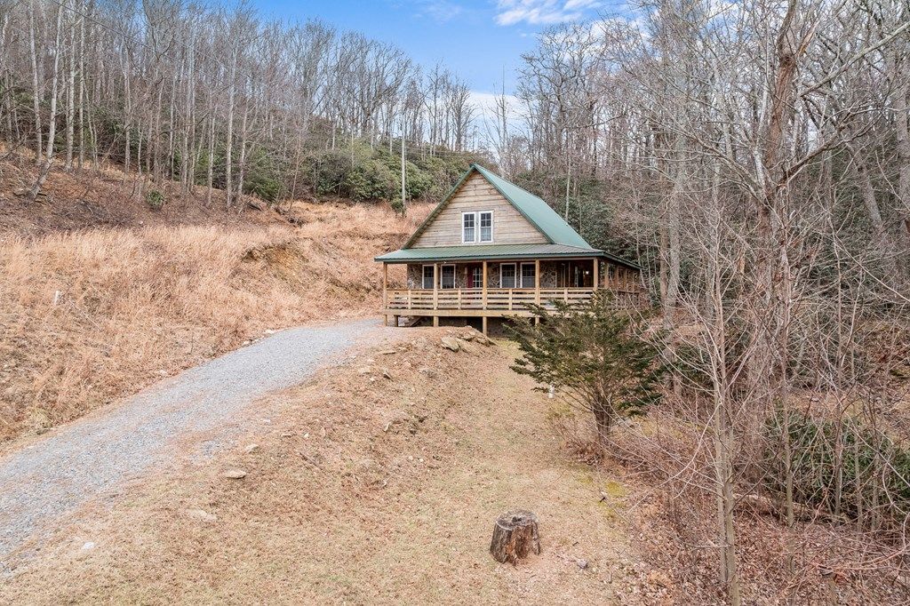 Photo of 799 Crystal Springs Drive, Fancy Gap, VA 24328 (MLS # 104490)