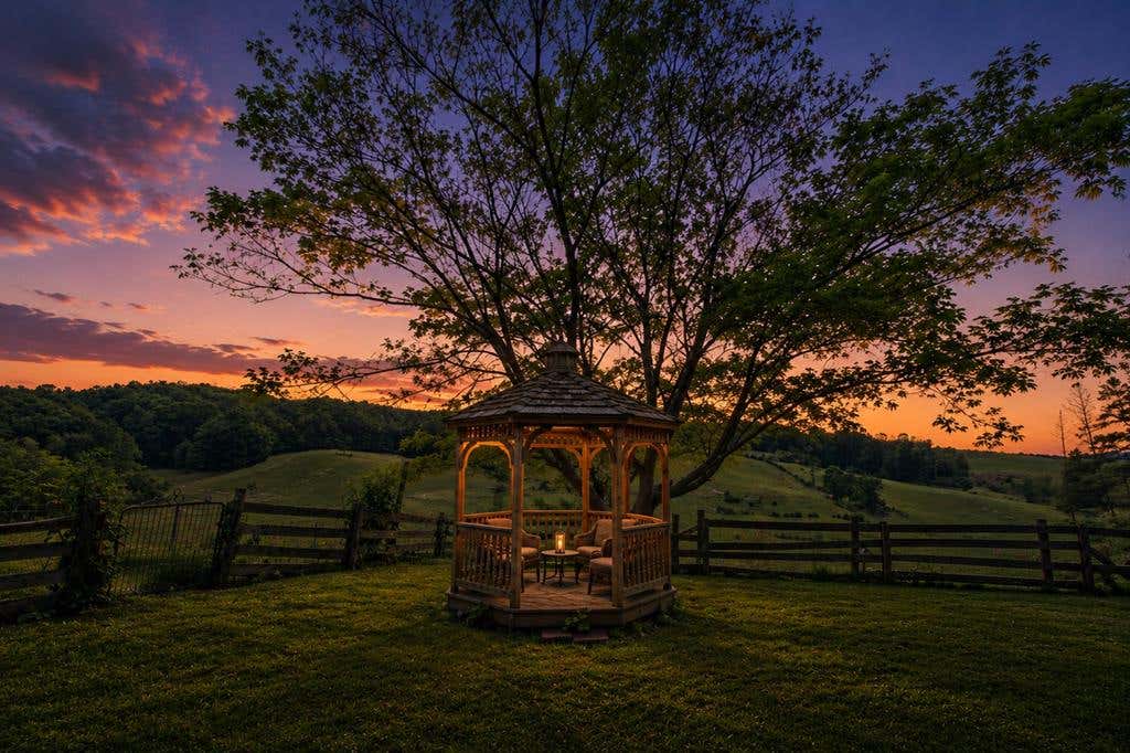 Photo of 714 Justice Rd, Galax, VA 24333 (MLS # 110644)