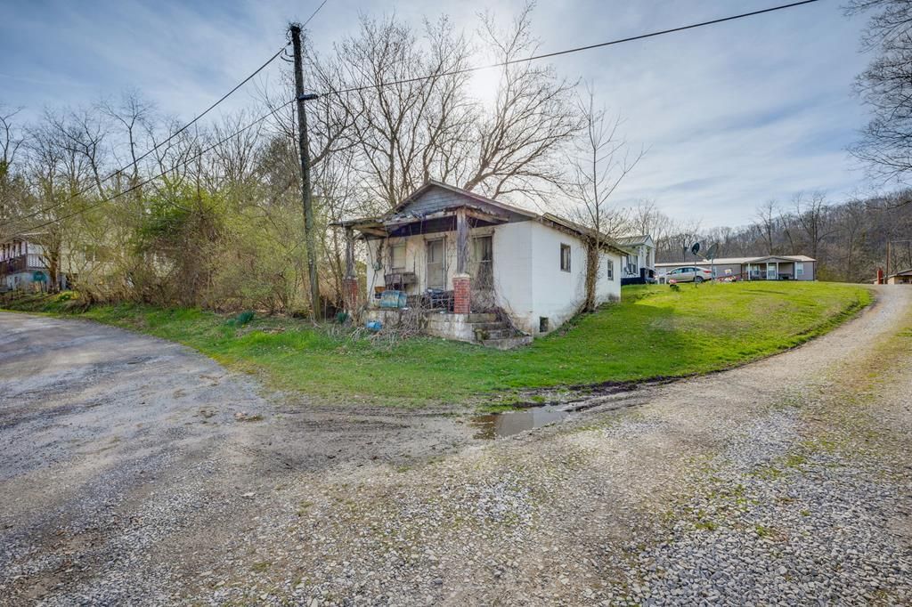 Photo of 266 Carterton Pl #NA, Lebanon, VA 24266 (MLS # 109196)