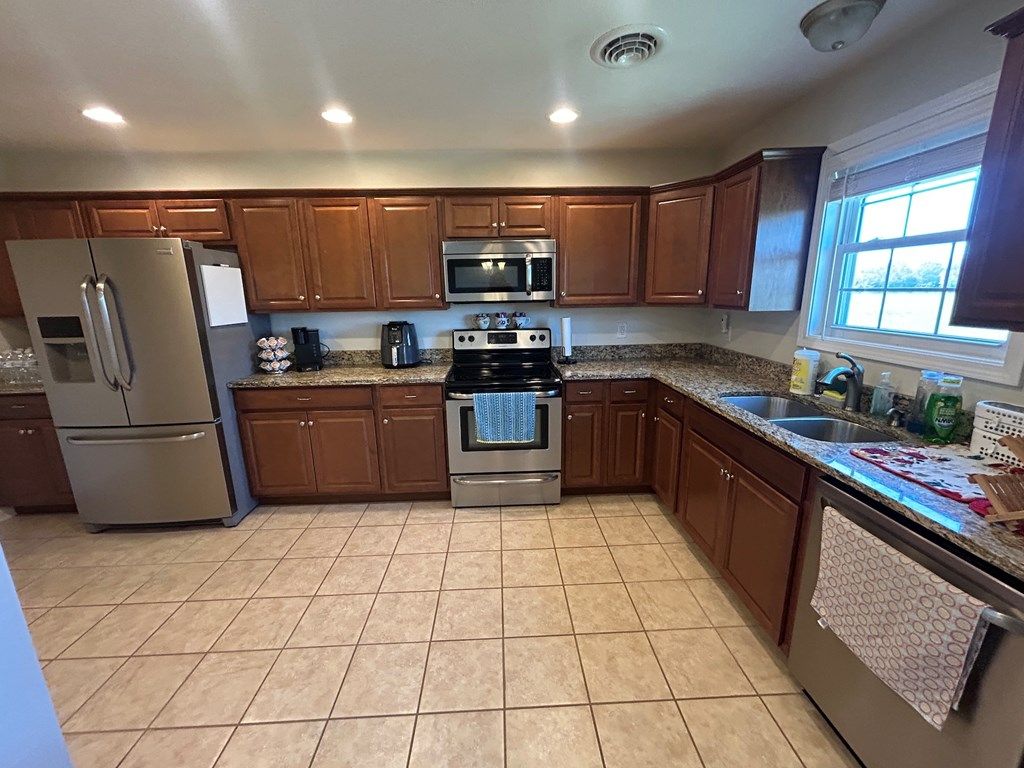 Photo of 705 Fairview Rd, Wytheville, VA 24382 (MLS # 109728)