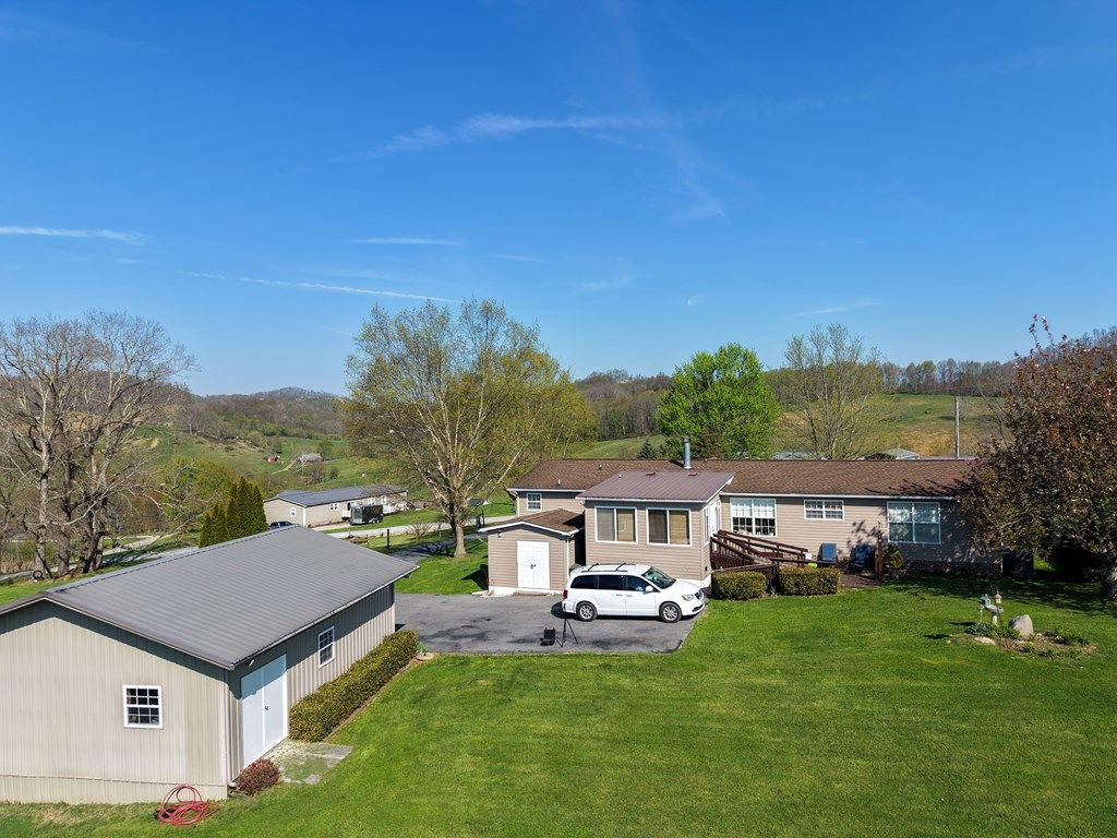 Photo of 88 Grandview Dr, Dr, Cleveland, VA 24225 (MLS # 109594)