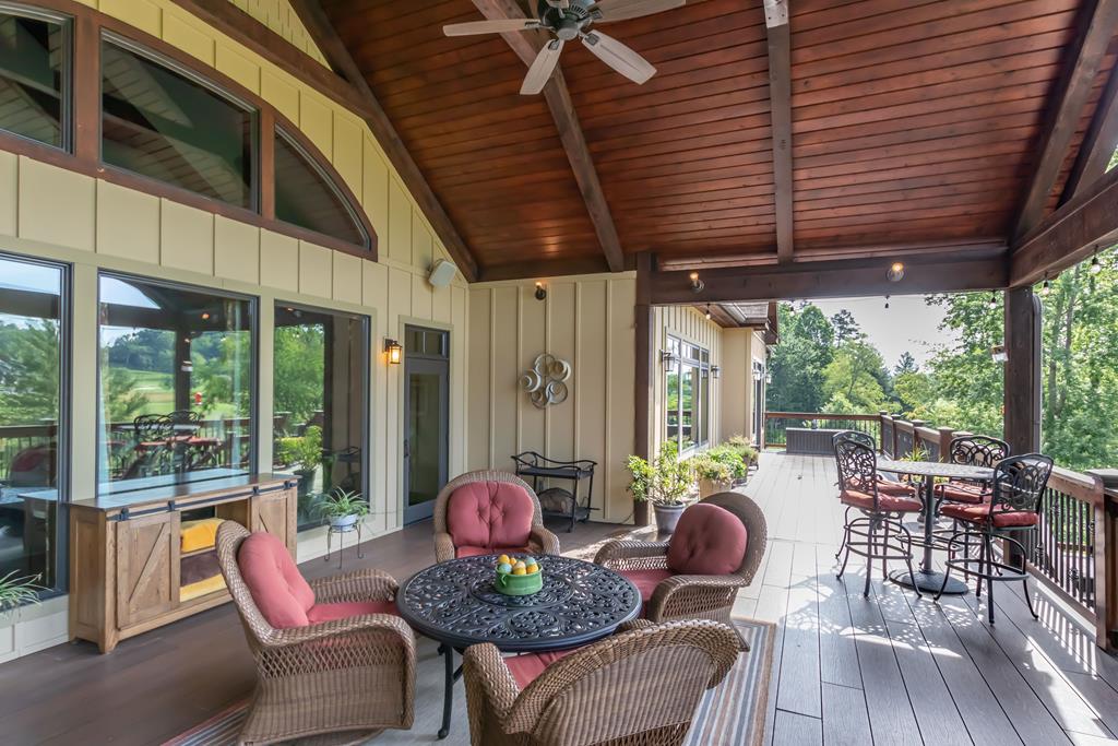 Abingdon, Virginia 24211, United States, 7 Bedrooms Bedrooms, ,7 BathroomsBathrooms,Residential,Active,109832