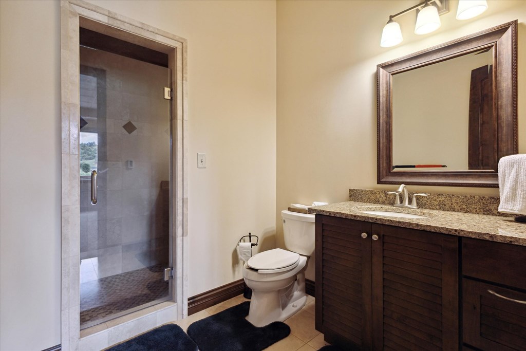 Abingdon, Virginia 24211, United States, 7 Bedrooms Bedrooms, ,7 BathroomsBathrooms,Residential,Active,109832