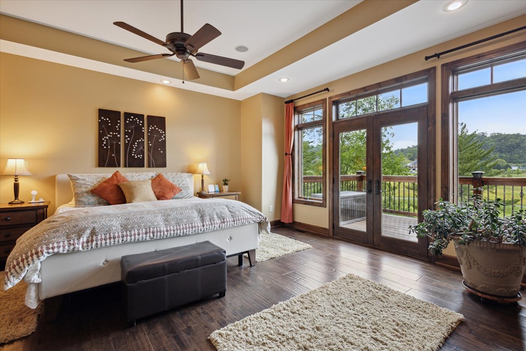 Abingdon, Virginia 24211, United States, 7 Bedrooms Bedrooms, ,7 BathroomsBathrooms,Residential,Active,109832