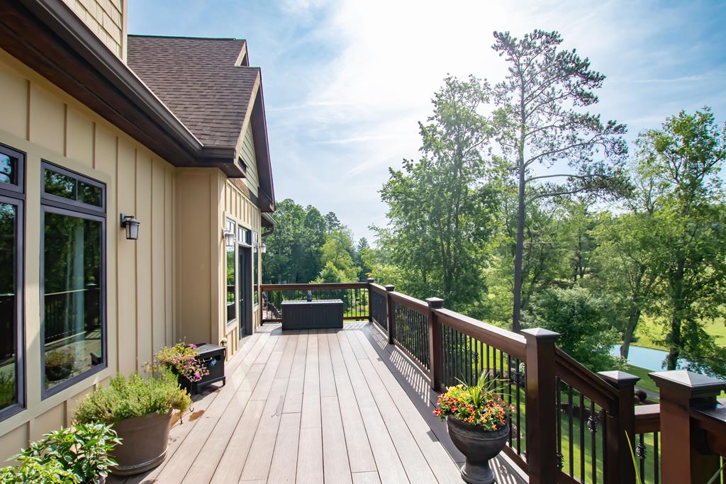 Abingdon, Virginia 24211, United States, 7 Bedrooms Bedrooms, ,7 BathroomsBathrooms,Residential,Active,109832