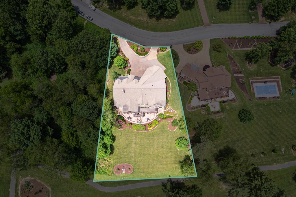 Abingdon, Virginia 24211, United States, 7 Bedrooms Bedrooms, ,7 BathroomsBathrooms,Residential,Active,109832