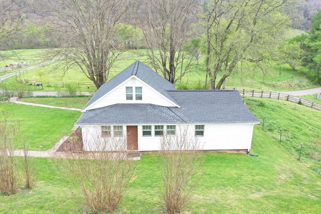 Photo of 23261 Brumley Gap Rd, Abingdon, VA 24210 (MLS # 109610)